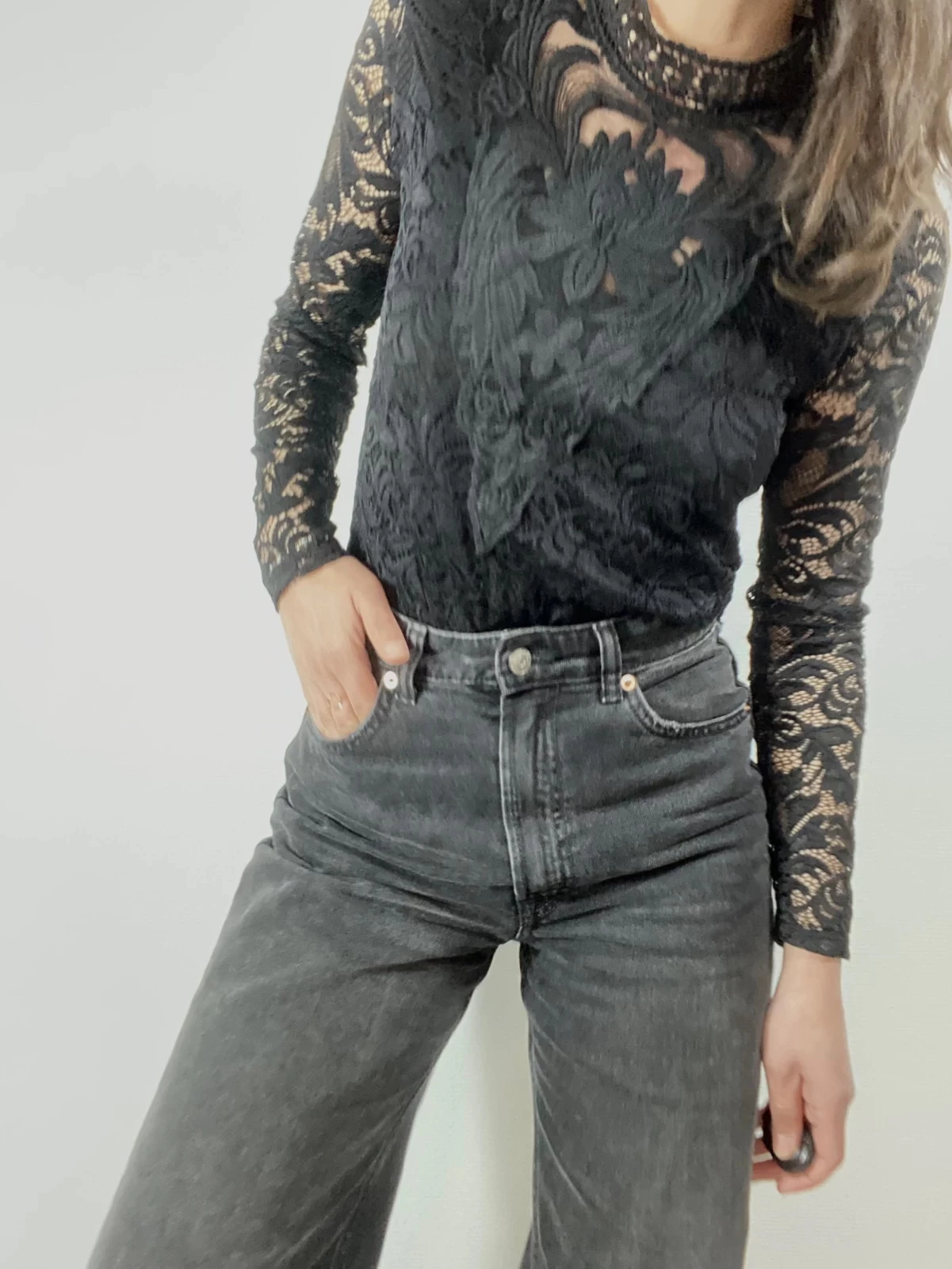 Top vintage com bordado da noire – photo 2